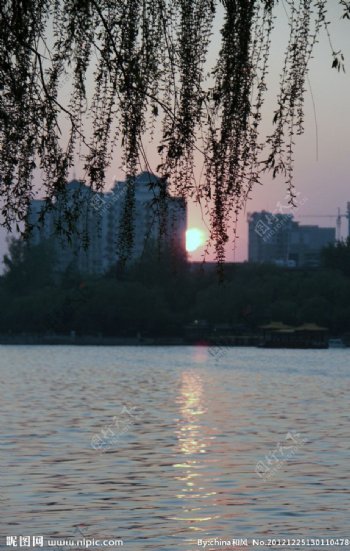 济南大明湖图片