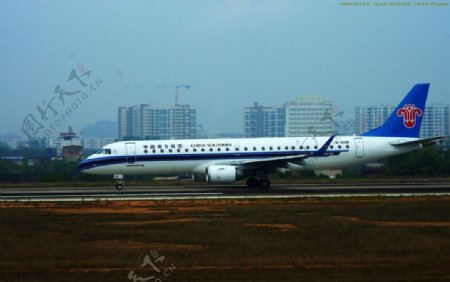 梅县机场飞机起飞图片