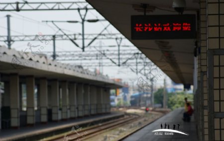 长沙火车站站台图片