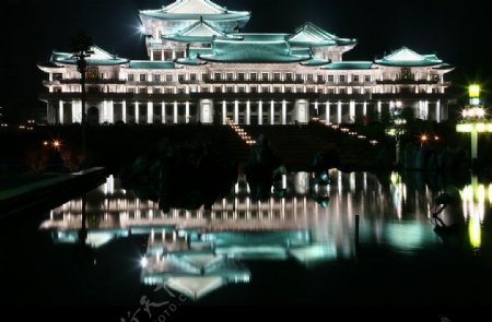 韩国建筑夜景图片