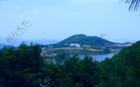 麓湖山鹿湖风景梅州图片