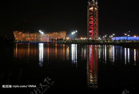 鸟巢夜景图片