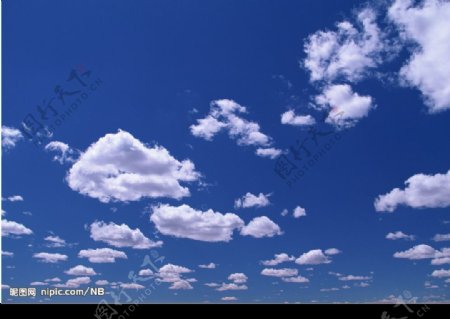 蓝蓝的天白白的云图片