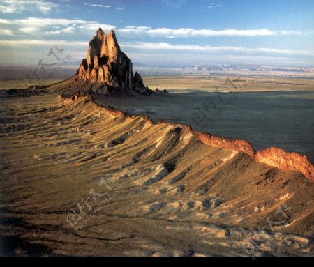 沙漠荒丘图片