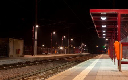 铁路站台图片