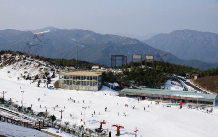 江南滑雪场安吉风景图片