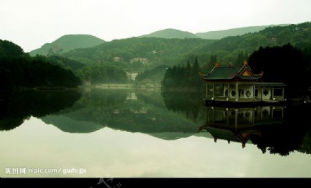 如琴湖晨曦图片