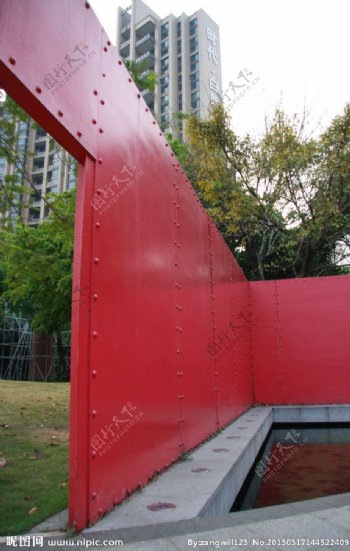 红铸铁围栏图片