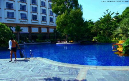 高山酒店休闲游泳池图片