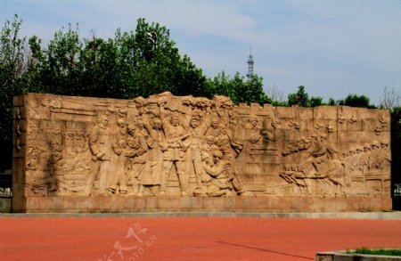 平津战役纪念馆雕塑墙图片