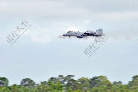 A10战斗机图片