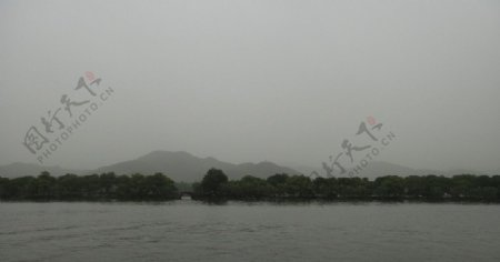 烟雨西湖图片
