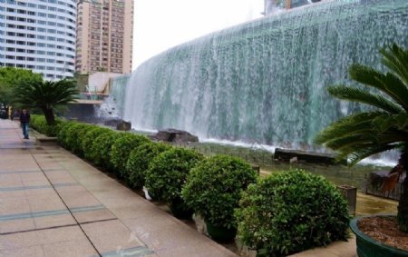 广州东方宝泰购物广场瀑布图片