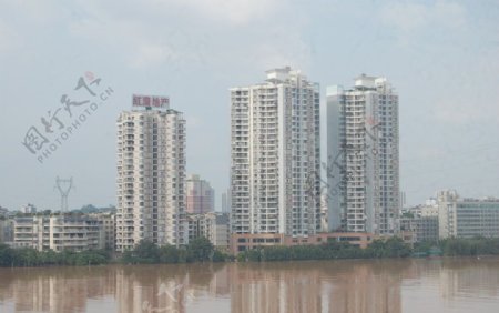 洪水中的合川城图片