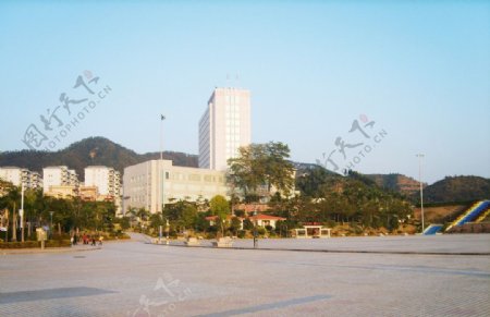 阳春东湖公园广场图片