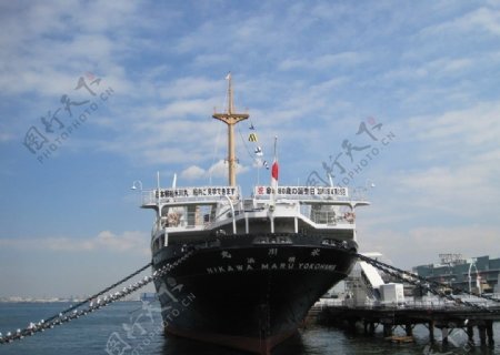 日本横滨港大丸号大轮船图片