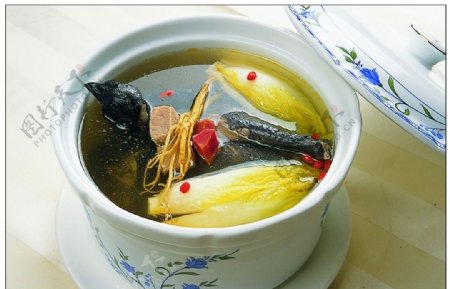 原汁大白菜炖竹丝鸡图片
