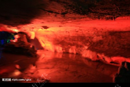 蝴蝶谷溶洞溶岩图片