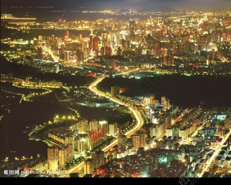 鸟瞰深圳夜景图片