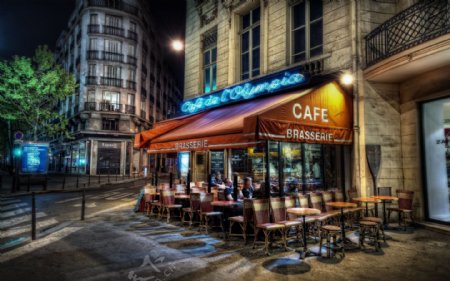 巴黎夜晚街头图片