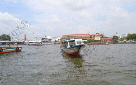 湄南河游船图片