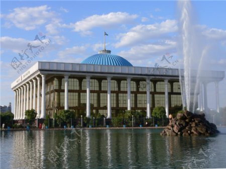 乌兹别克斯坦立法院最高议会图片