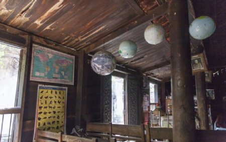 寺院内的教室图片