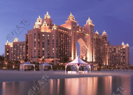 迪拜亚特兰蒂斯酒店主楼夜景图片
