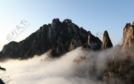 云雾山景图片