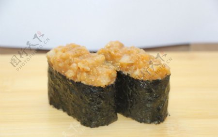 螺肉寿司图片