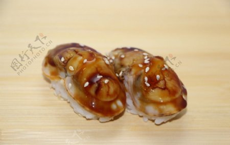 帆立贝寿司图片