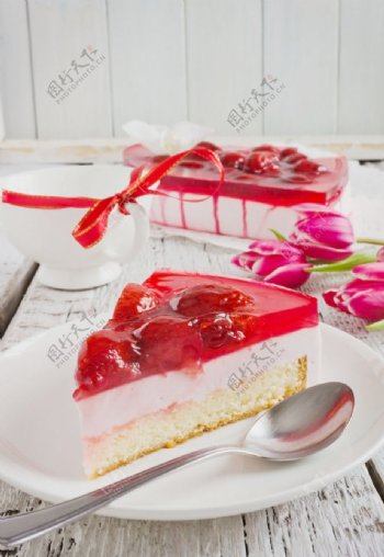 草莓果酱蛋糕图片