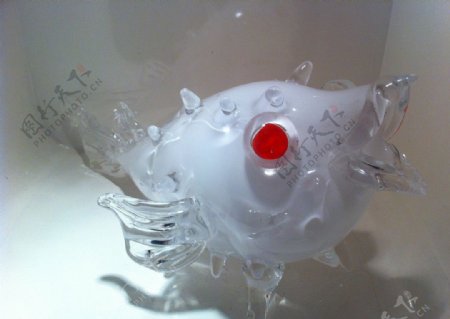 水晶雕塑鱼系列作品图片