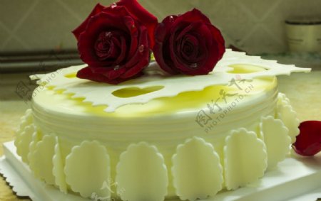 玫瑰生日蛋糕图片
