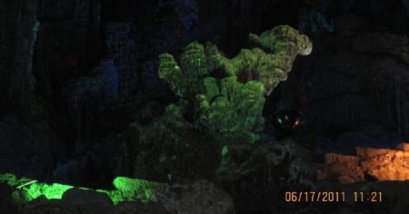 岩洞洞景图片