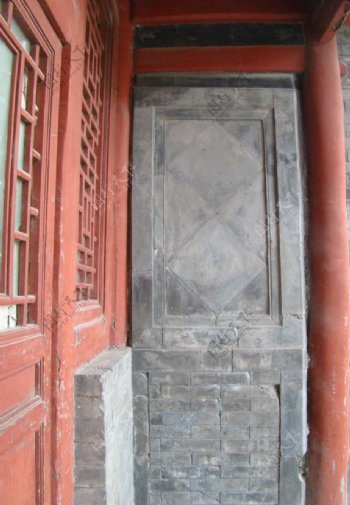 潭柘寺石壁图片