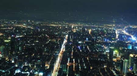 101大厦最高处台北市的夜景图片
