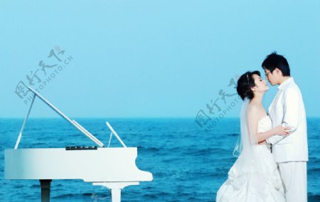婚纱样片海边之恋图片