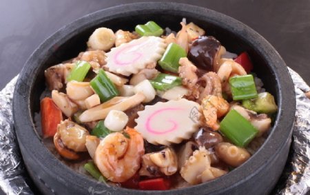 万年海鲜杂锦石锅饭图片