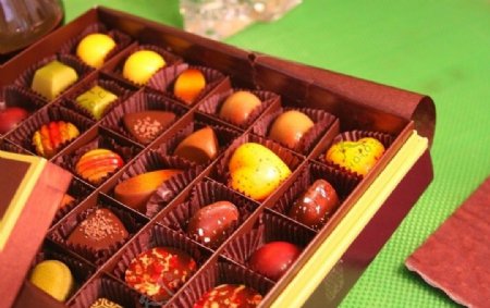 国货品牌金奖巧克力图片