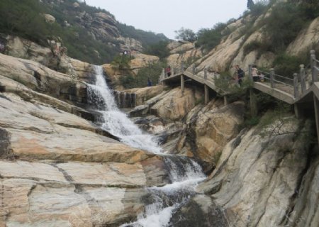 卢崖瀑布十潭峡谷图片