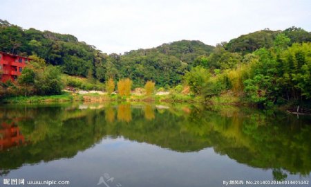 尖峰岭青山绿水景色图图片