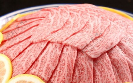 日本牛肉刺身图片