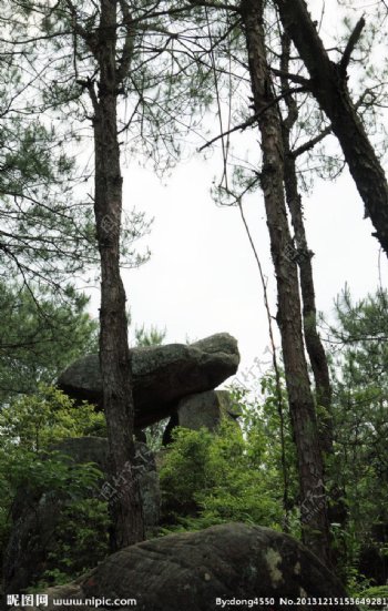 霸王山霸王石图片