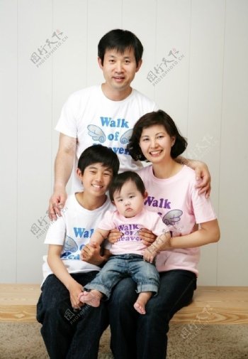 韩国家庭合影写真图片