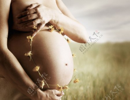 怀孕女人图片