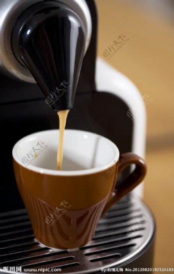 咖啡牛奶咖啡图片