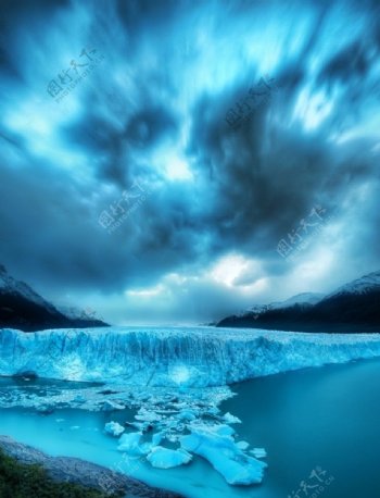 阿根廷佩里托莫雷诺冰川图片