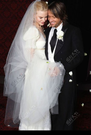 妮可基德曼婚纱图片
