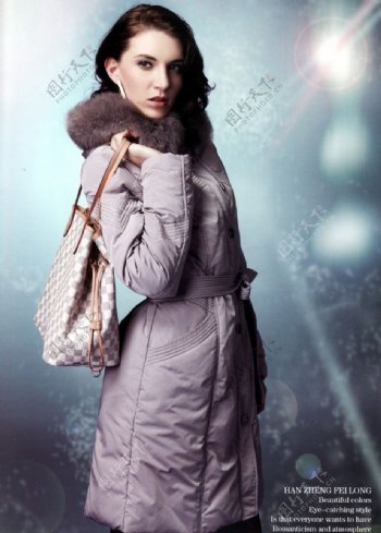 汉正飞龙时尚女装品牌女装秋装冬装时尚羽绒服图片